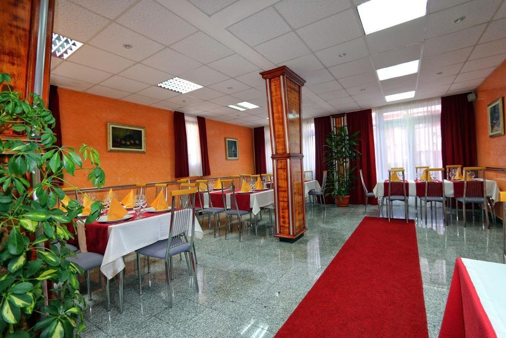Hotel Podostrog بودفا المظهر الخارجي الصورة